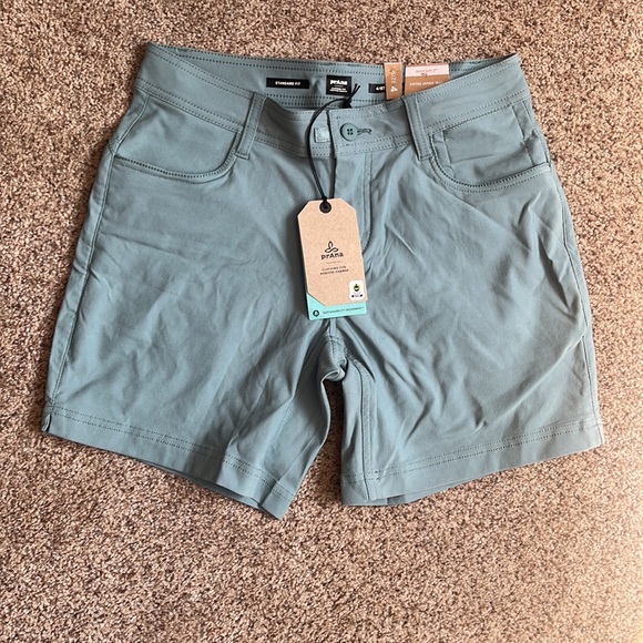 Prana Halle short 7” inseam Shoreline Blue womens size 14 Only left NWT - Picture 2 of 7